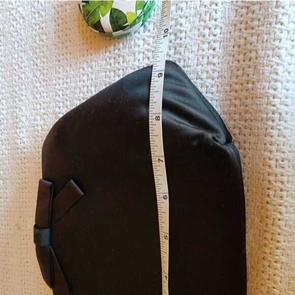 Vintage 1950's Black Taffeta with Gold like Clasp Closure Elegant Bow Clutch Bag - Picture 4 of 6